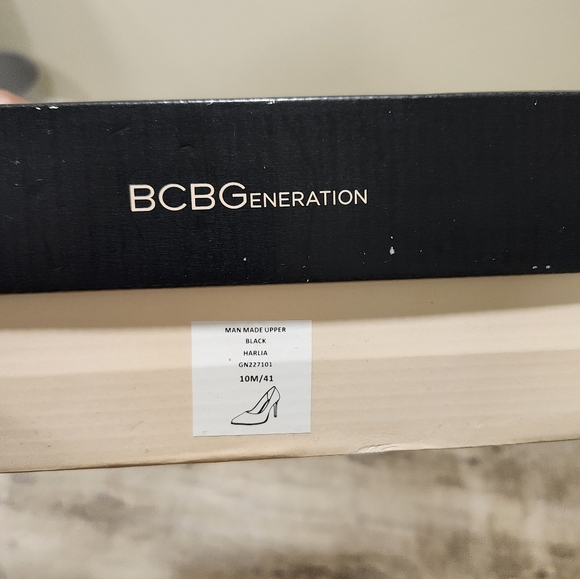 Barely Worn BCBG High Heels-size 10 - Picture 2 of 8